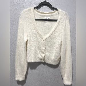 Aerie White Fuzzy Cropped Sweater
